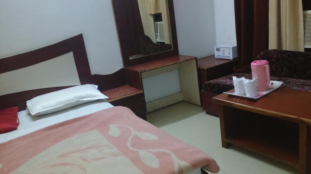 Hotel Katra Residency Exterior photo