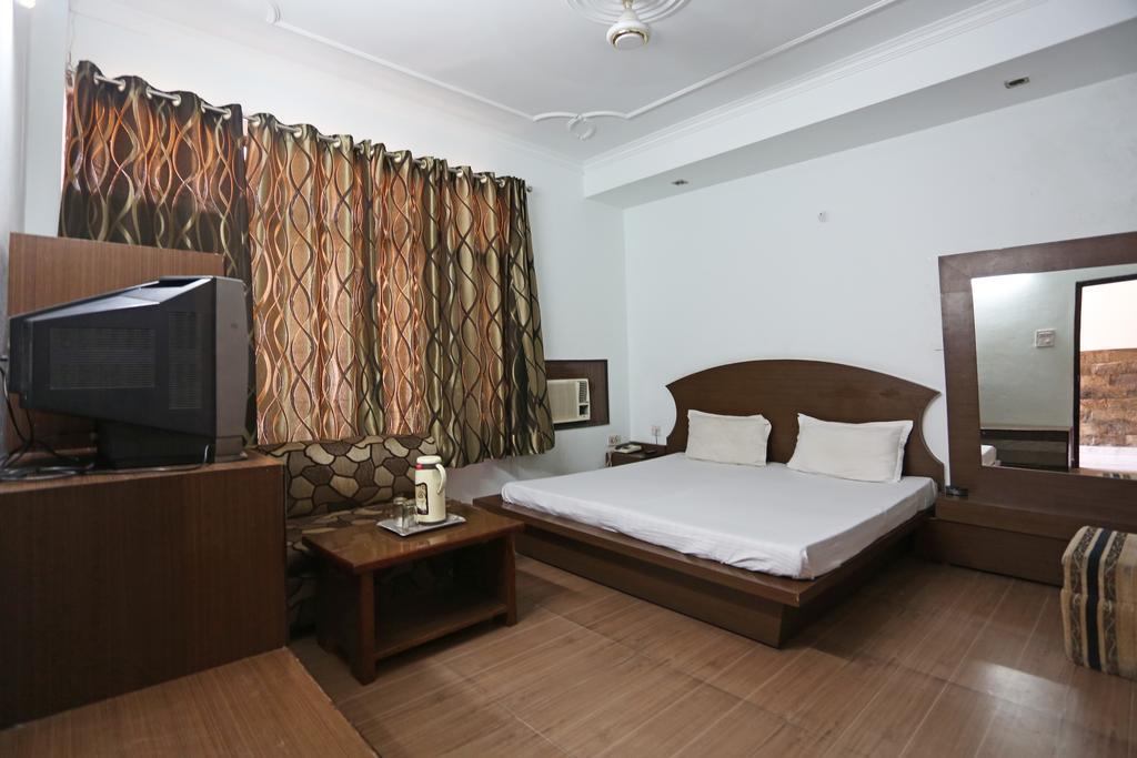 Hotel Katra Residency Exterior photo