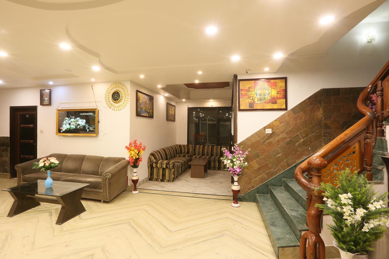Hotel Katra Residency Exterior photo