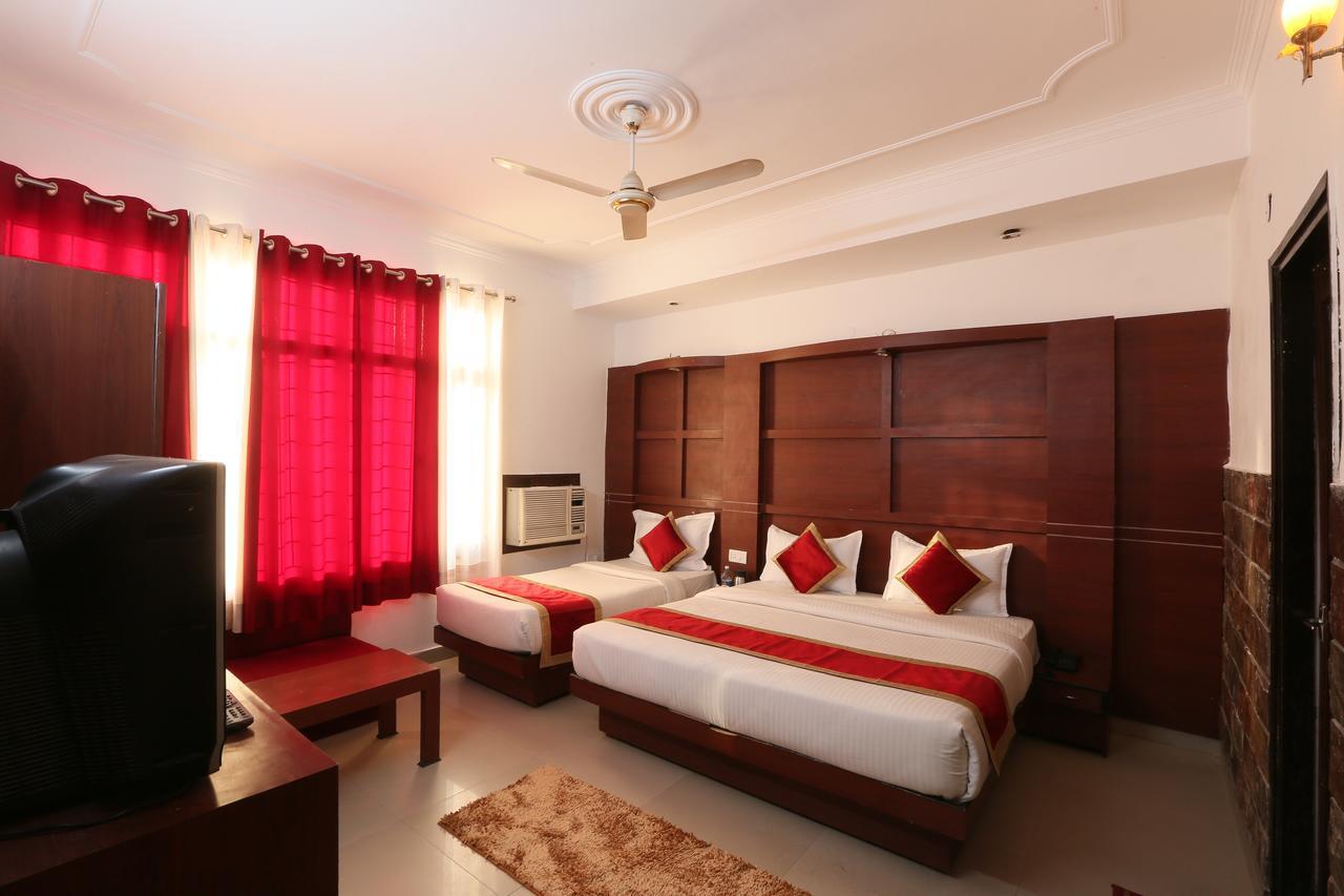 Hotel Katra Residency Exterior photo