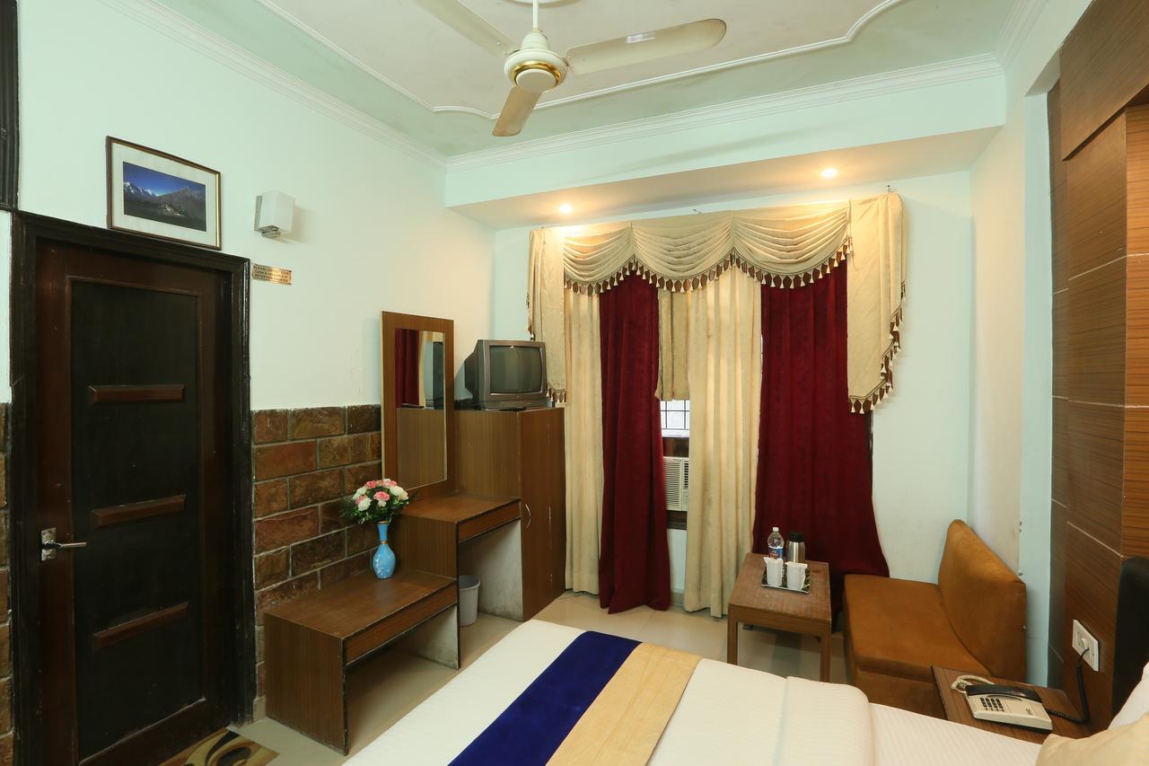 Hotel Katra Residency Exterior photo