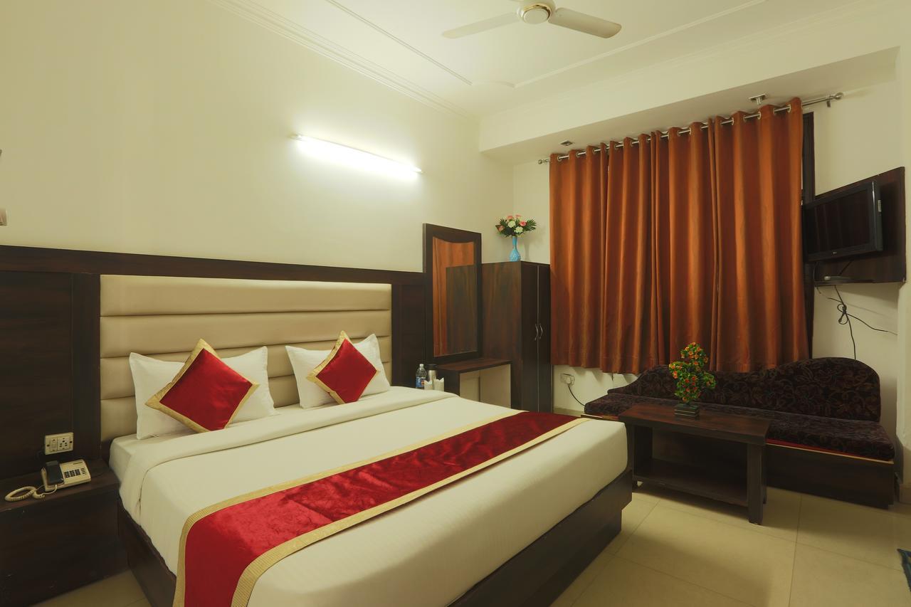 Hotel Katra Residency Exterior photo