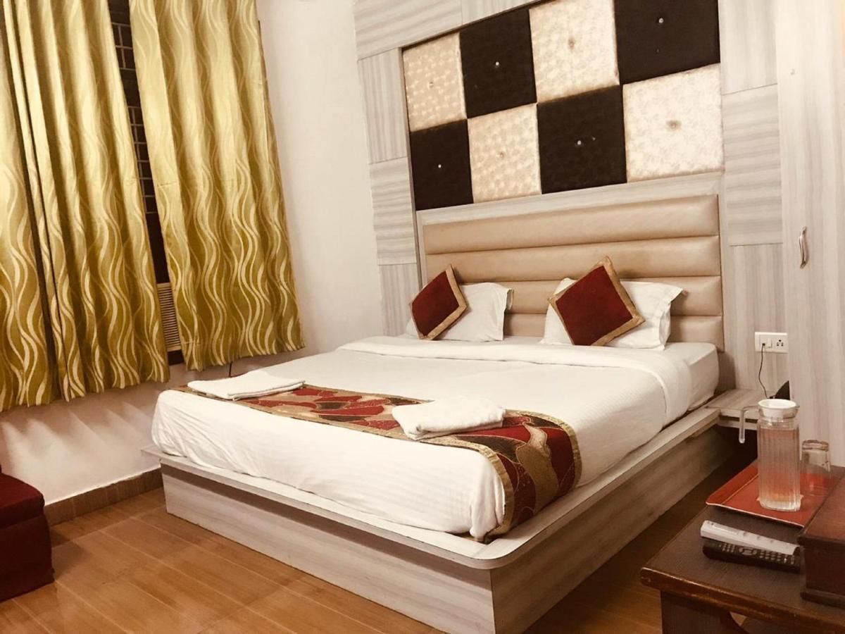 Hotel Katra Residency Exterior photo